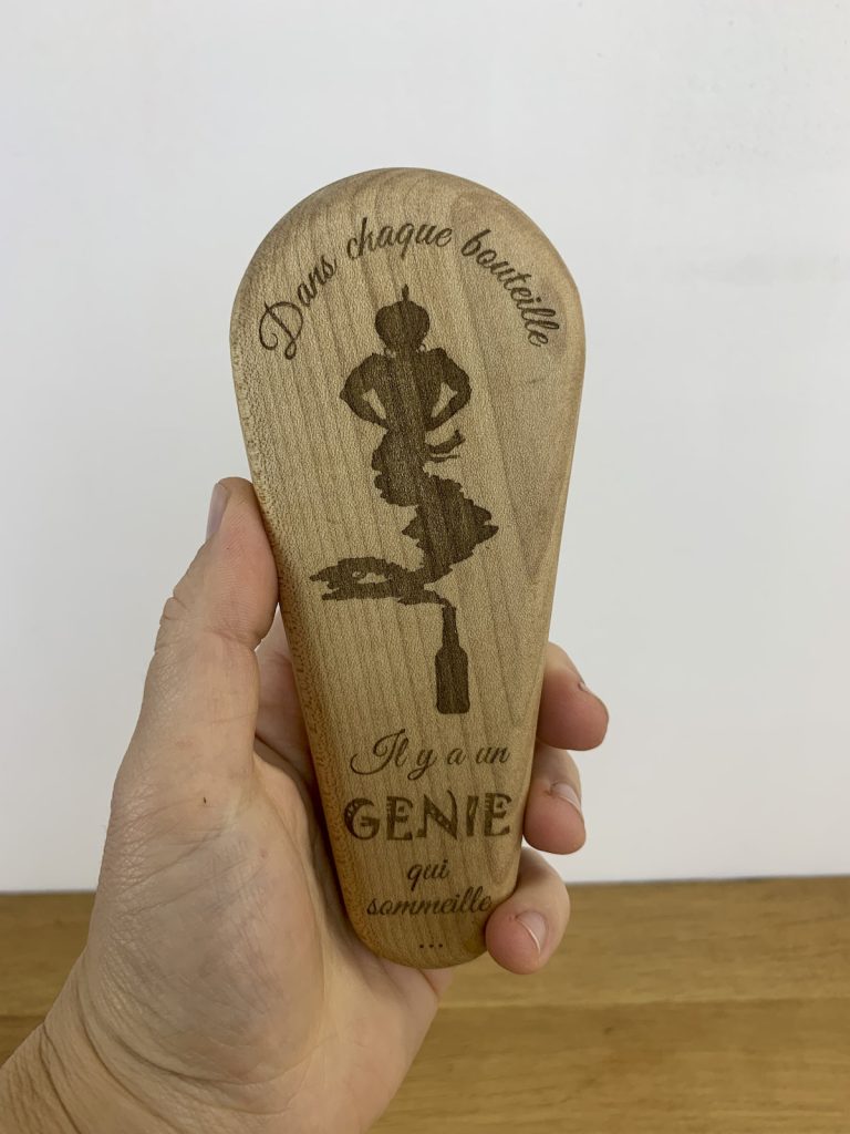 Décapsuleur "Dans chaque bouteille, il y a un génie qui sommeille..."