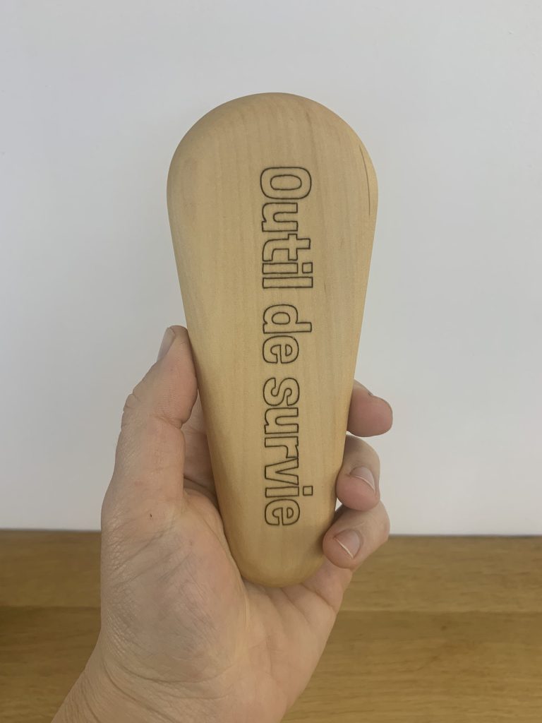 Décapsuleur "Outil de survie"