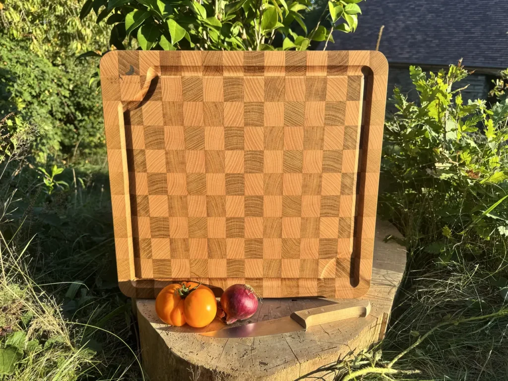 Planche à découper en bois de bout 42.5x39.5x3.4cm (avec rigole)
