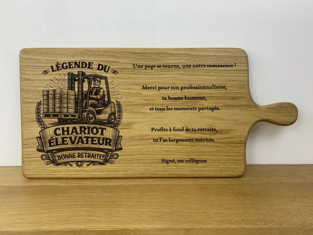 cadeau-retraite-personnalise-bois-artisanal-grave-seve-et-copeaux