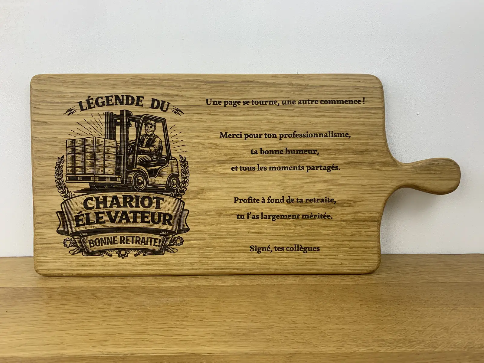 cadeau-retraite-personnalise-bois-artisanal-grave-seve-et-copeaux