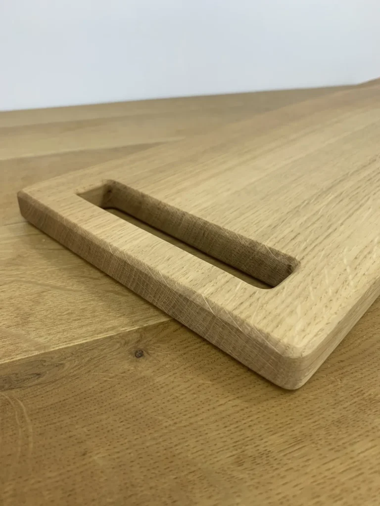 planche-bois-artisanale-a-presenter-professionnelle-sur-mesure-2-seve-et-copeaux