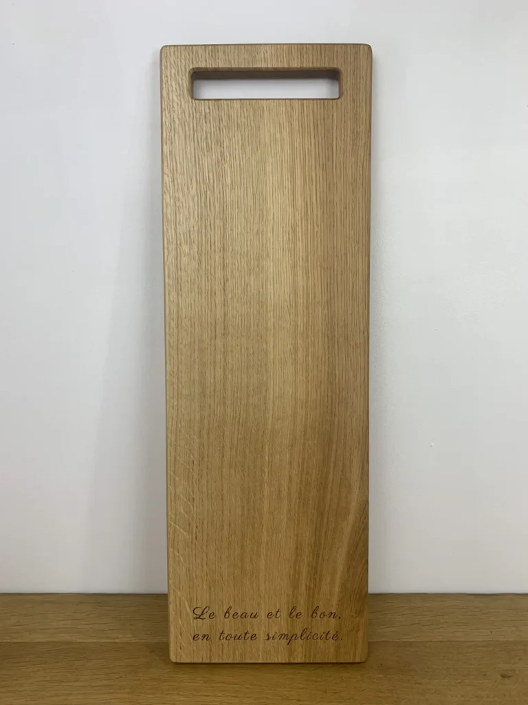 planche-bois-artisanale-a-presenter-professionnelle-sur-mesure-3-seve-et-copeaux
