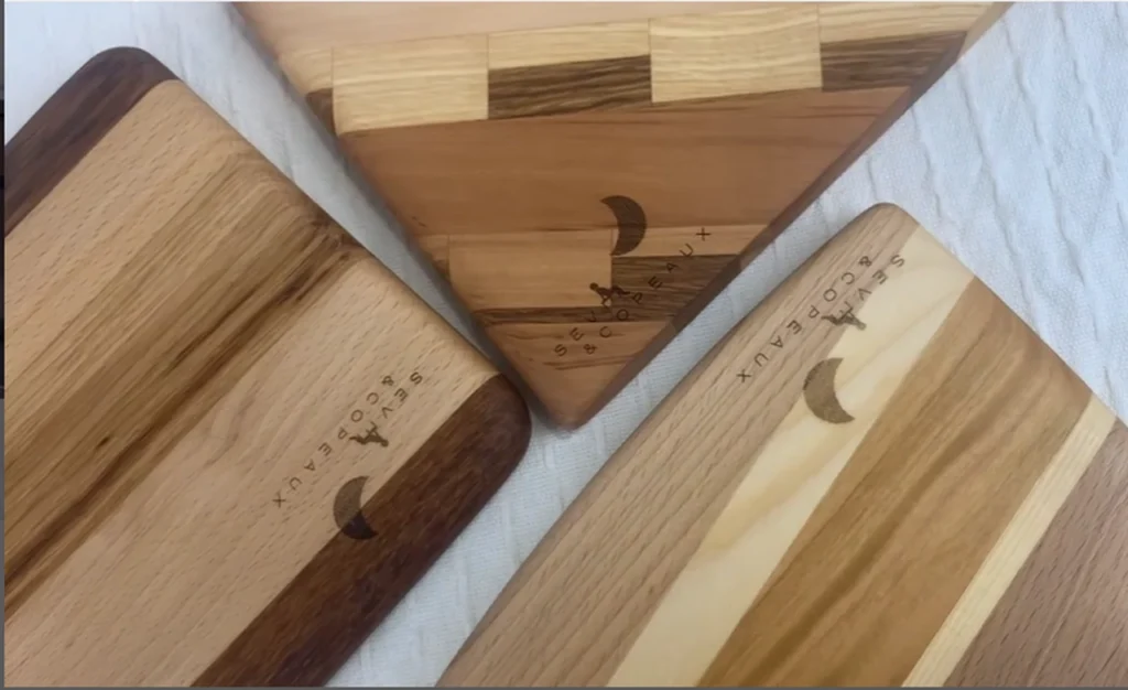 planches-a-decouper-multiessence-bois-massif-artisanat-seve-et-copeaux